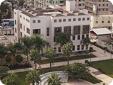 المكتبة - المسرح الرومانى